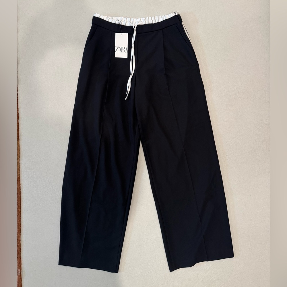 Zara Women’s Black Joggers with White Accents - Picture 1 of 2